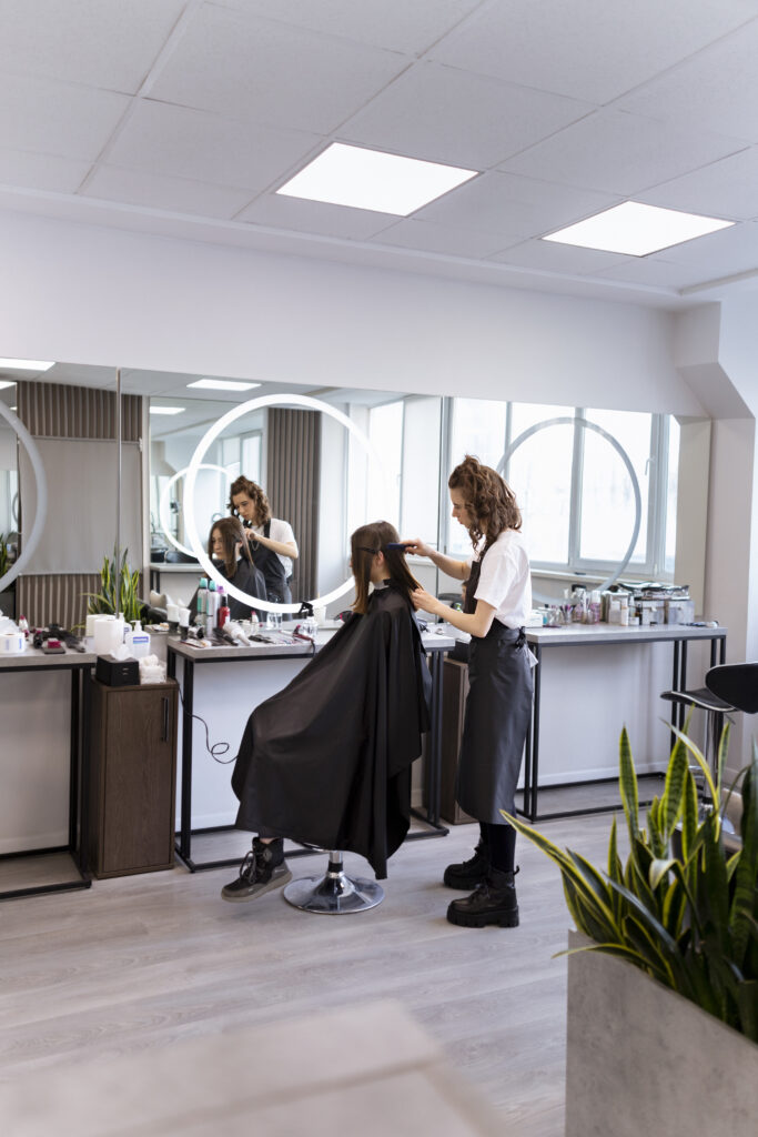 beauty parlour Canada